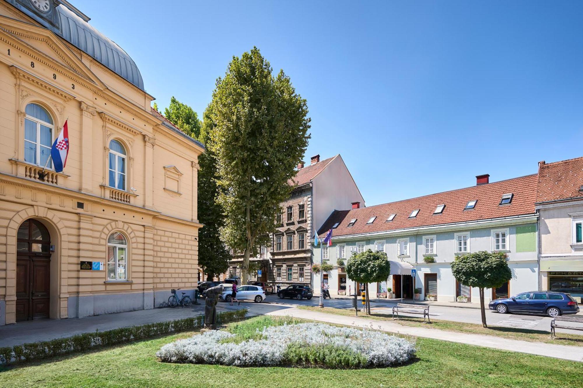 Hotel Kadoor Karlovac Exteriér fotografie